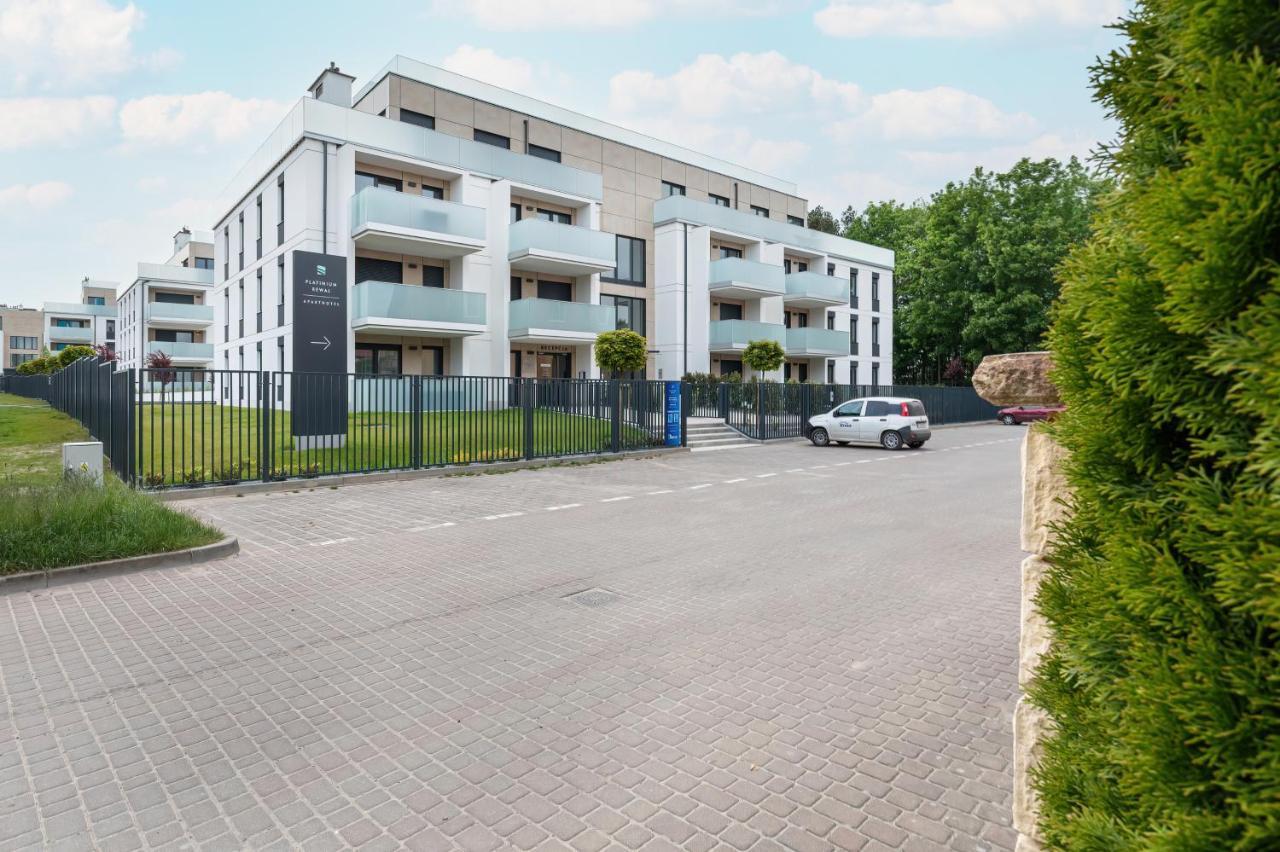 Platinium Apartment By Renters Prestige Rewal Exterior foto